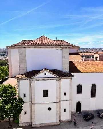 Quarto em Acomodações Particulares Sob O Sol De Lisboa *